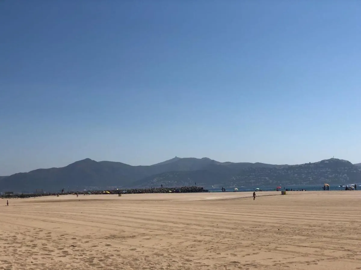 דירות Vista Bahia 9 אמפוריבראבה ספרד