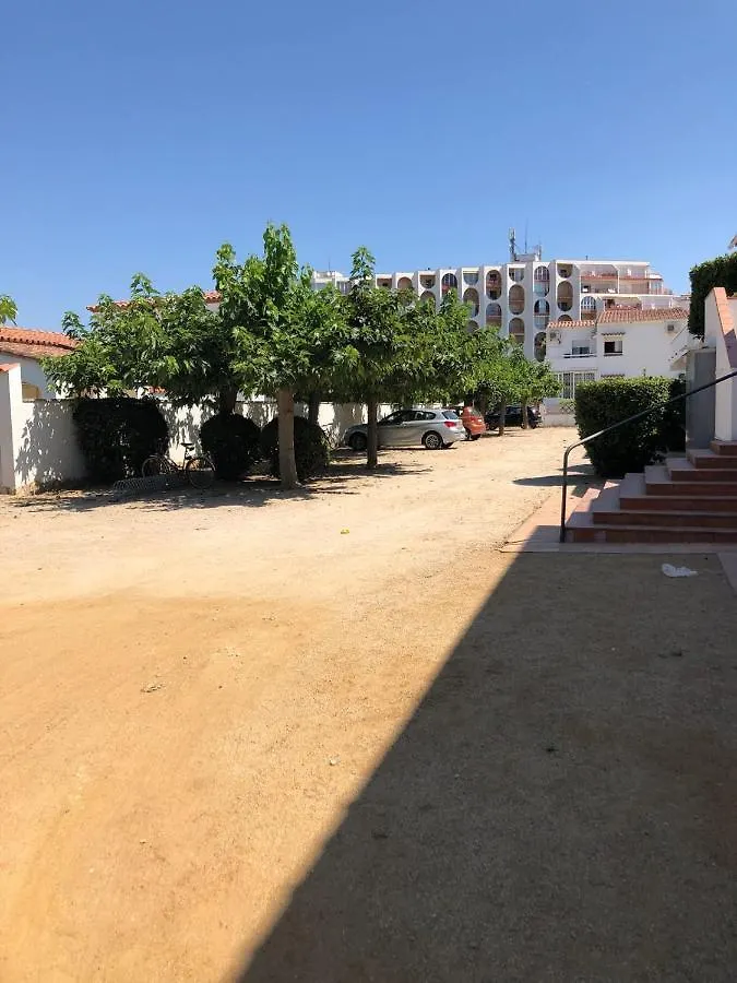דירות Vista Bahia 9 אמפוריבראבה